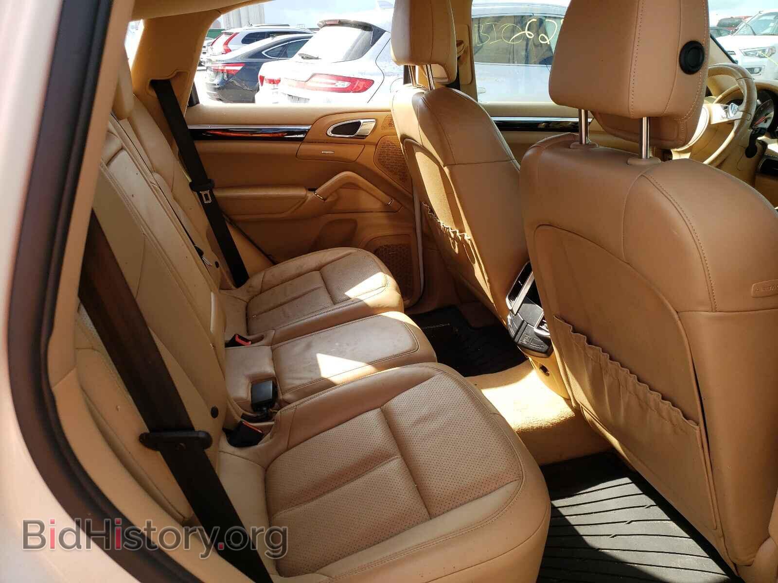 2011 PORSCHE CAYENNE - VIN: WP1AE2A27BLA92211 - Фото 6