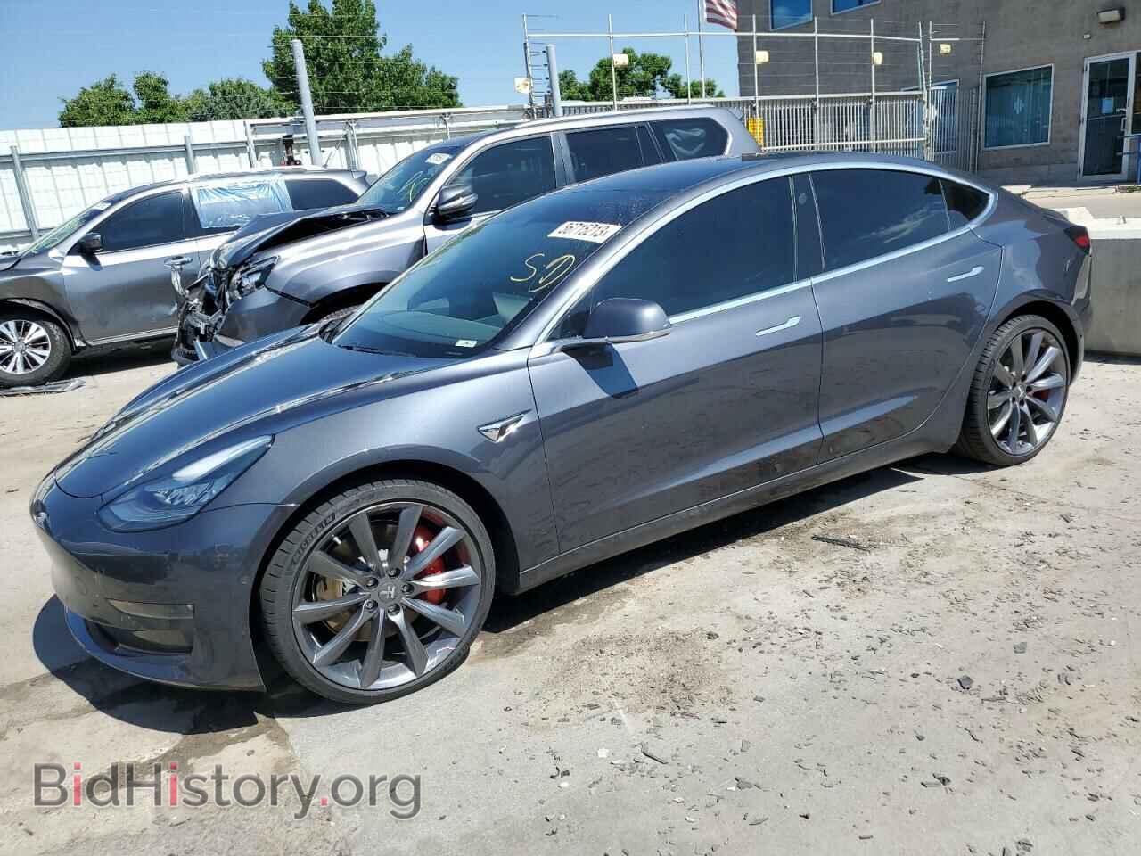 Фотография 5YJ3E1EB3JF171116 - TESLA MODEL 3 2018