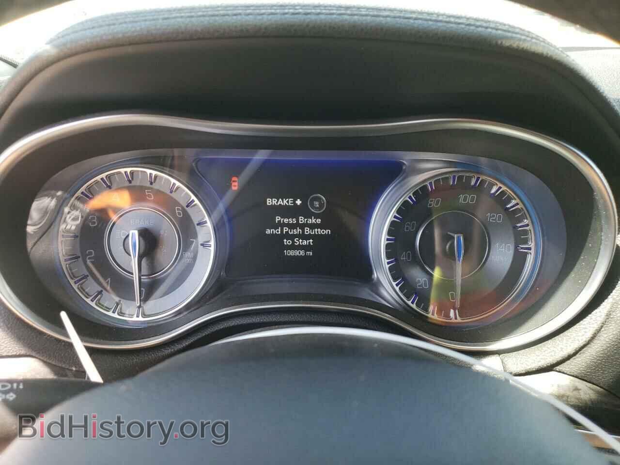 2016 CHRYSLER 300 - VIN: 2C3CCARGXGH128783 - Фото 9