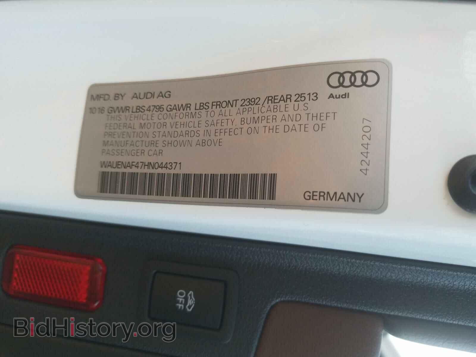 2017 AUDI A4 - VIN: WAUENAF47HN044371 - Фото 10