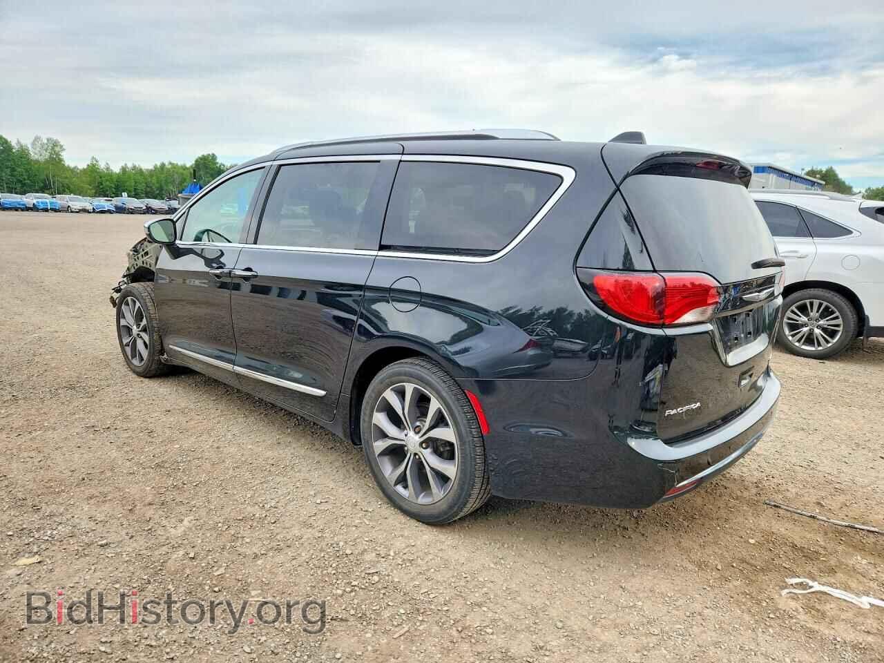 2017 CHRYSLER PACIFICA - VIN: 2C4RC1GG3HR526180 - Photo 2