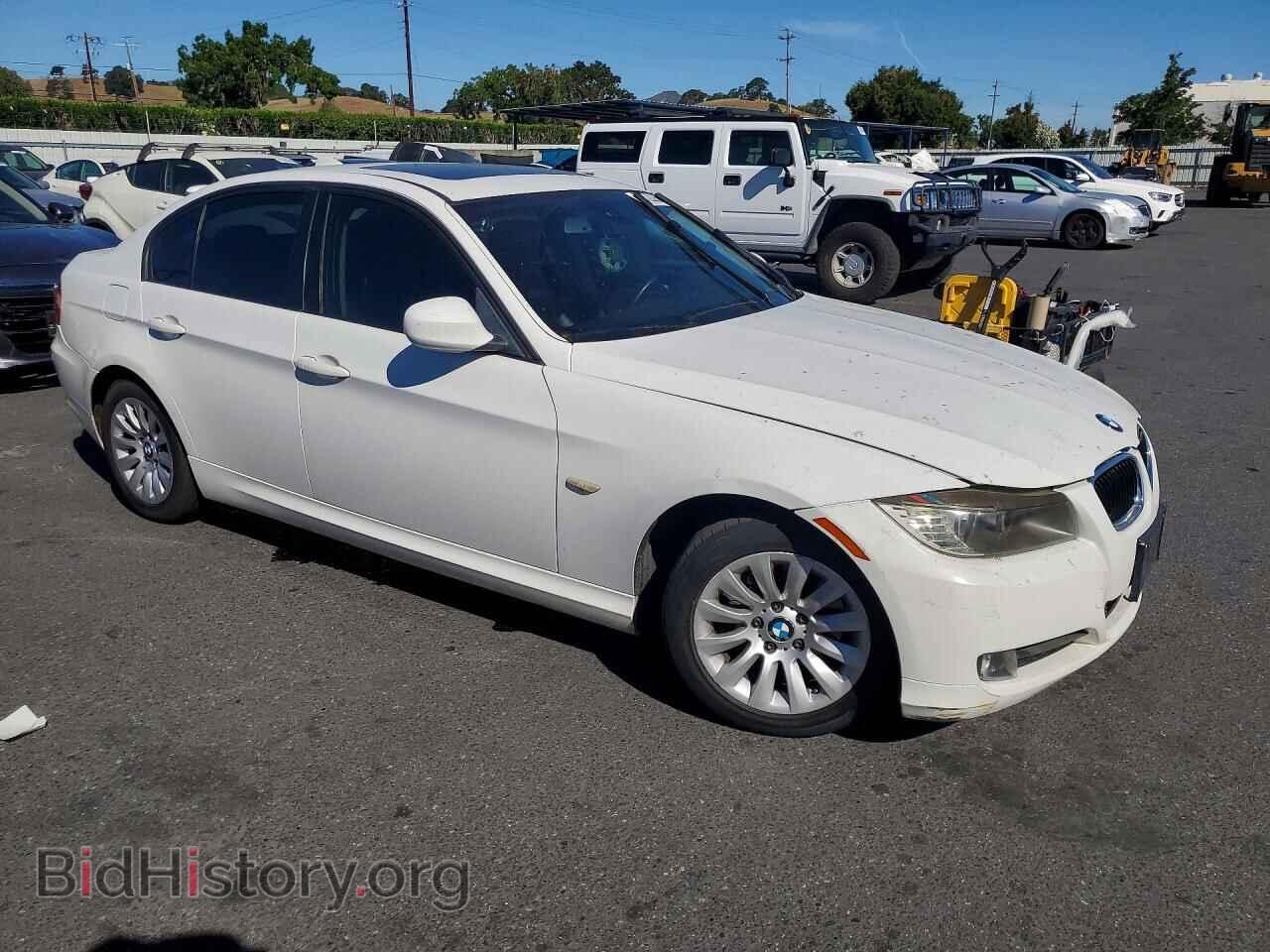 2009 BMW 3 SERIES - VIN: WBAPH53549A437256 - Фото 4