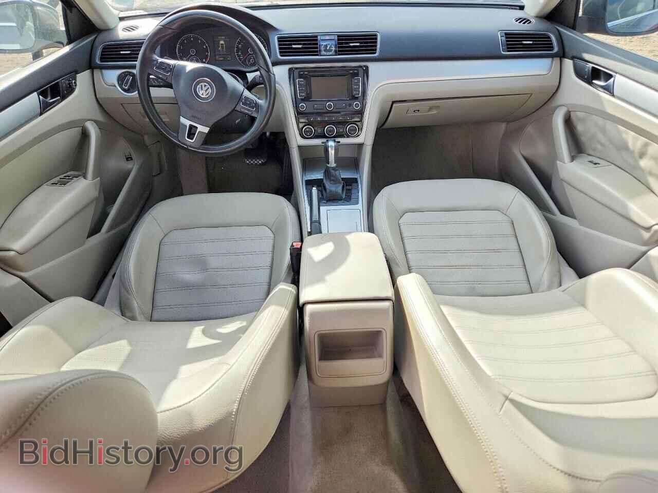 2012 VOLKSWAGEN PASSAT - VIN: 1VWBM7A32CC047223 - Photo 8
