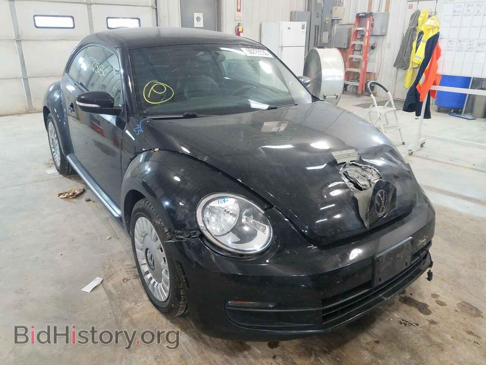Фотография 3VWJ07AT1EM653380 - VOLKSWAGEN BEETLE 2014