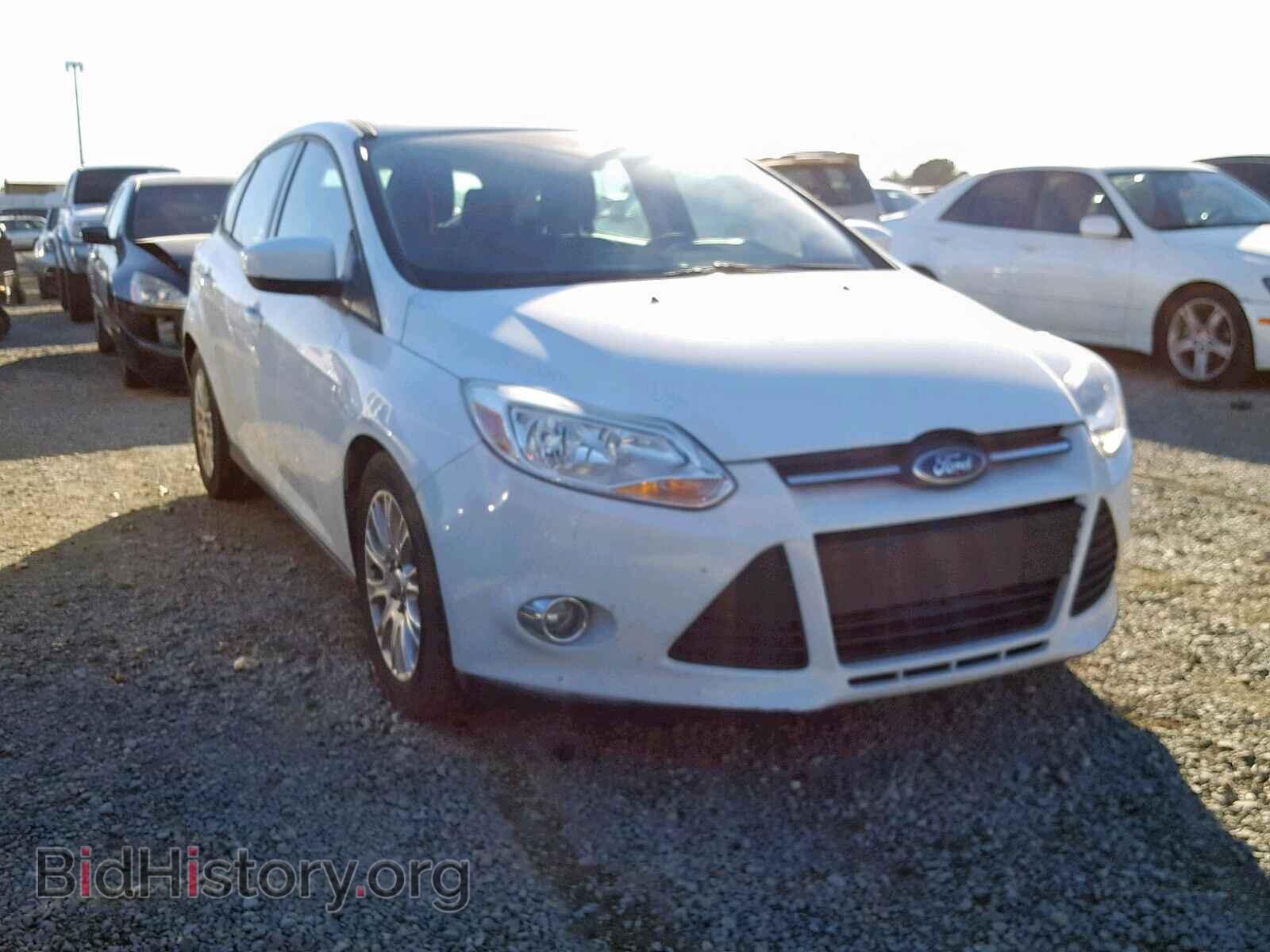 Photo 1FAHP3K20CL368220 - FORD FOCUS SE 2012
