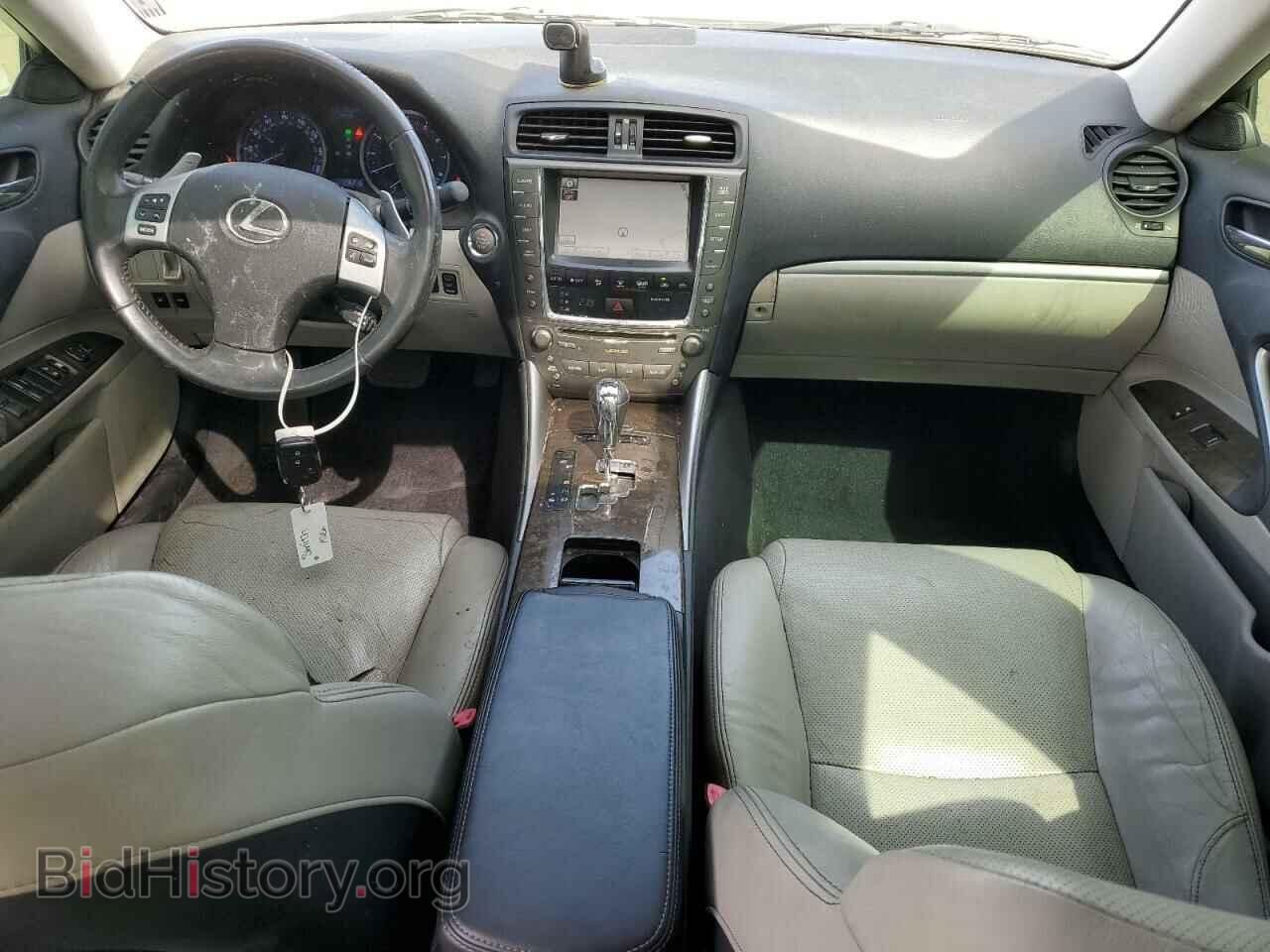 2011 LEXUS IS - VIN: JTHBF5C26B5133416 - Photo 8