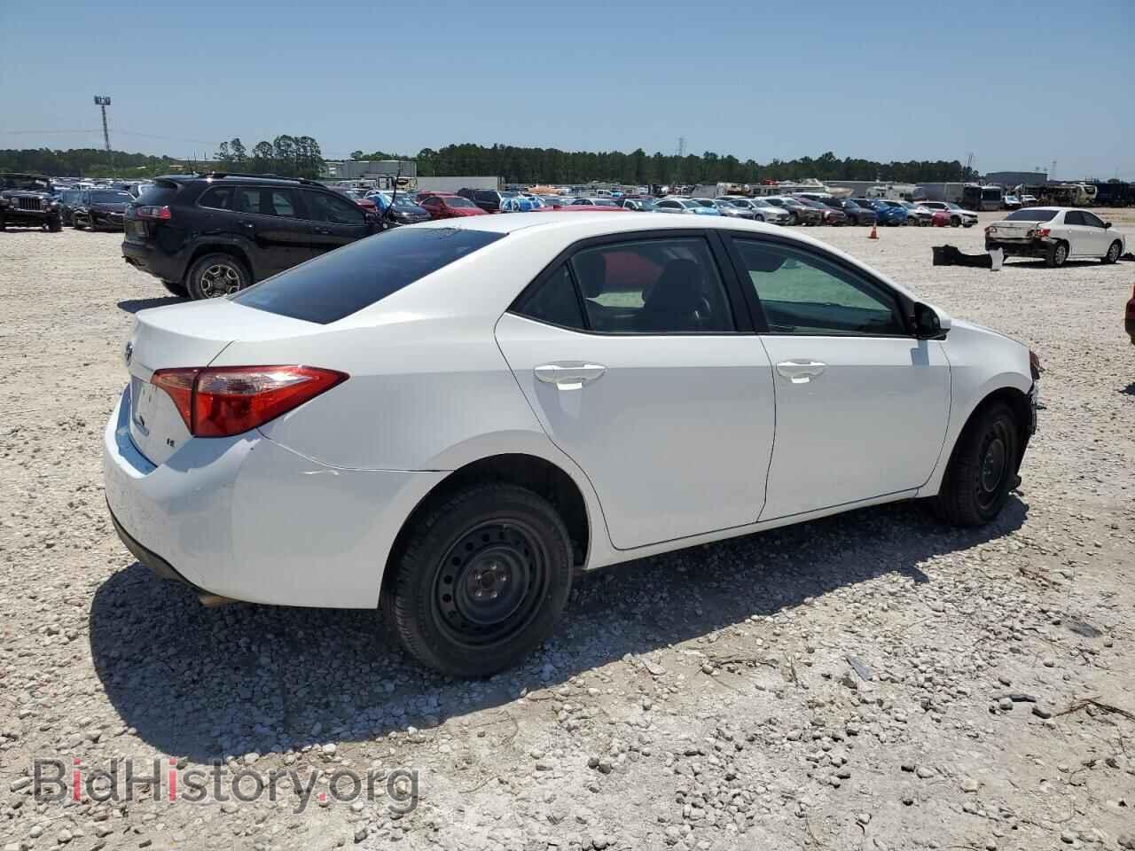 2018 TOYOTA COROLLA - VIN: 5YFBURHEXJP775771 - Фото 3