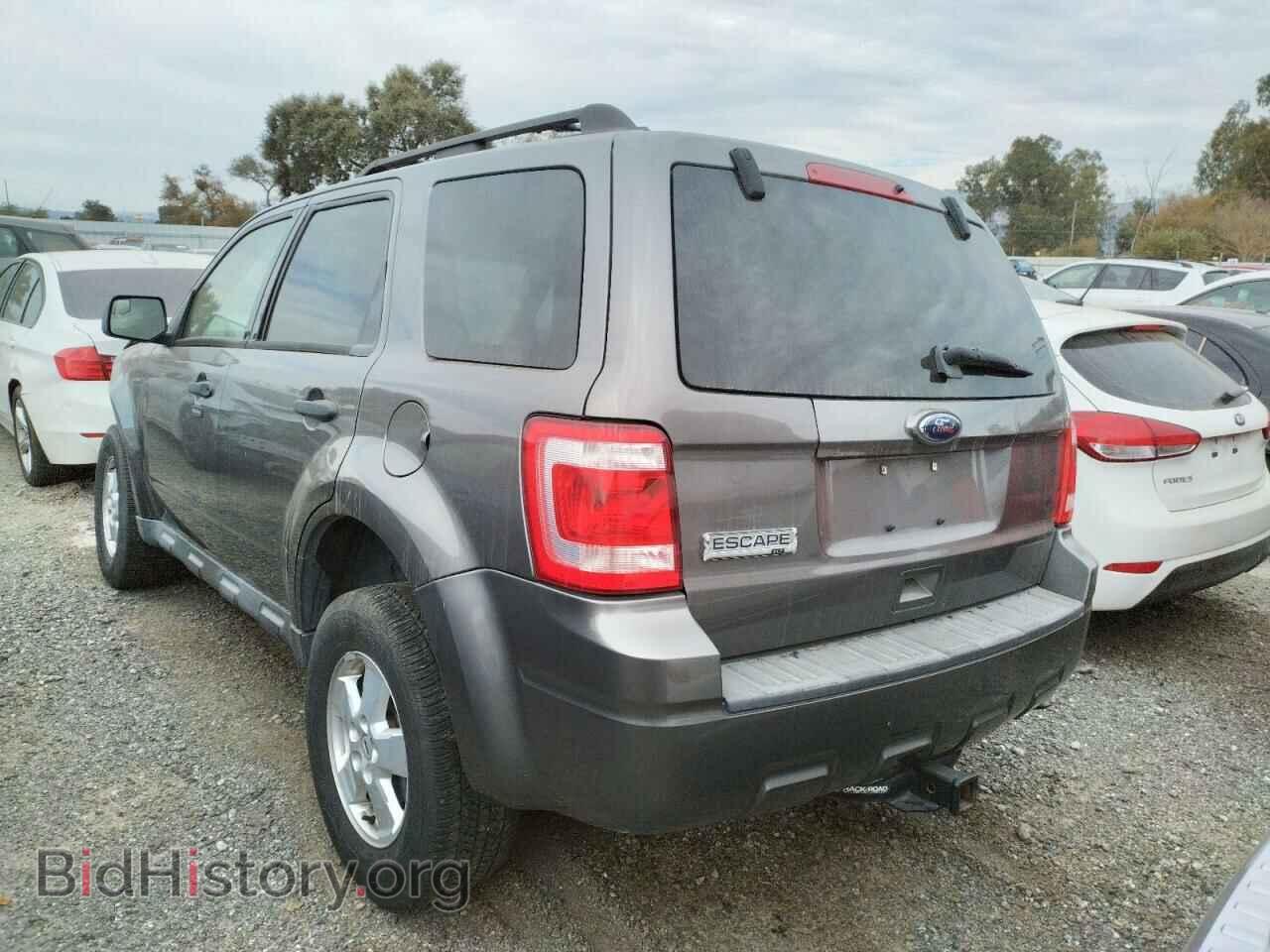 2010 FORD ESCAPE - VIN: 1FMCU0D73AKA96121 - Фото 3