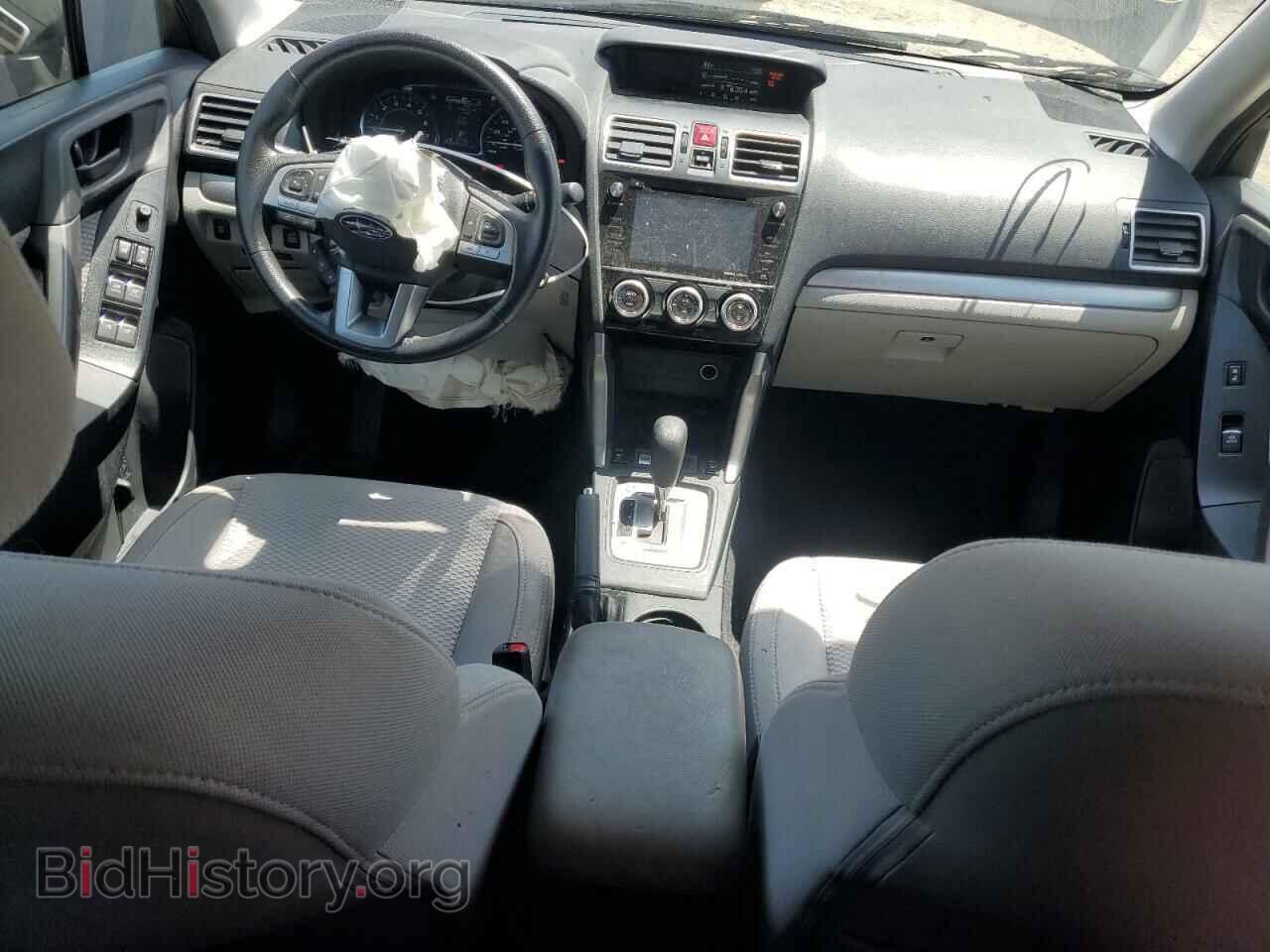 2018 SUBARU FORESTER - VIN: JF2SJAGC2JH575698 - Фото 8