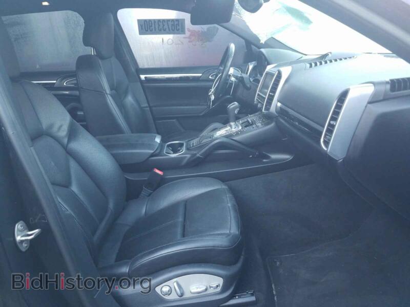 2016 Porsche CAYENNE (VIN WP1AA2A25GKA09478) — photo 5 of 10