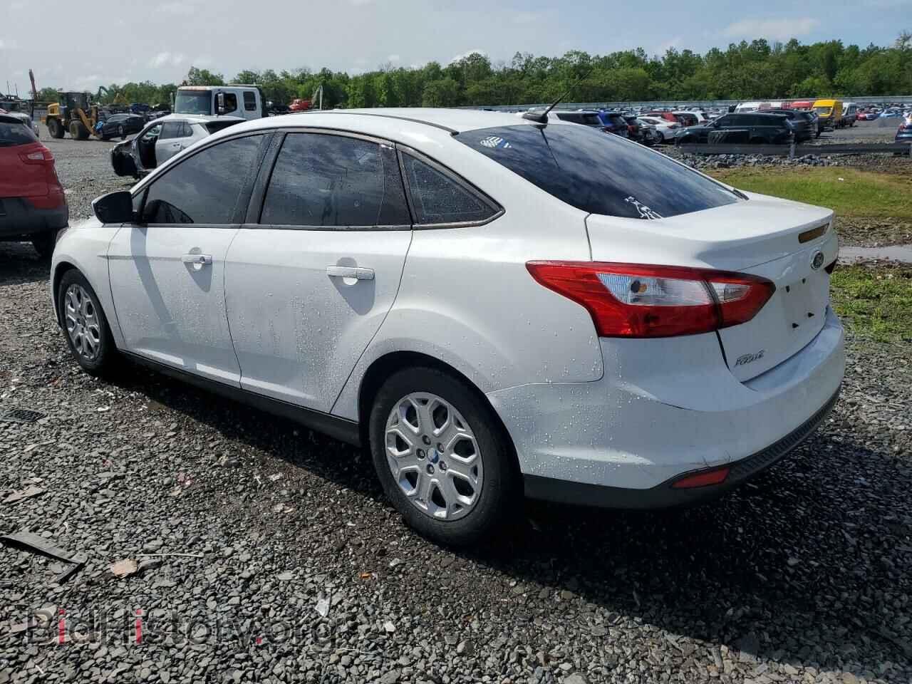 2012 FORD FOCUS - VIN: 1FAHP3F23CL307048 - Фото 2