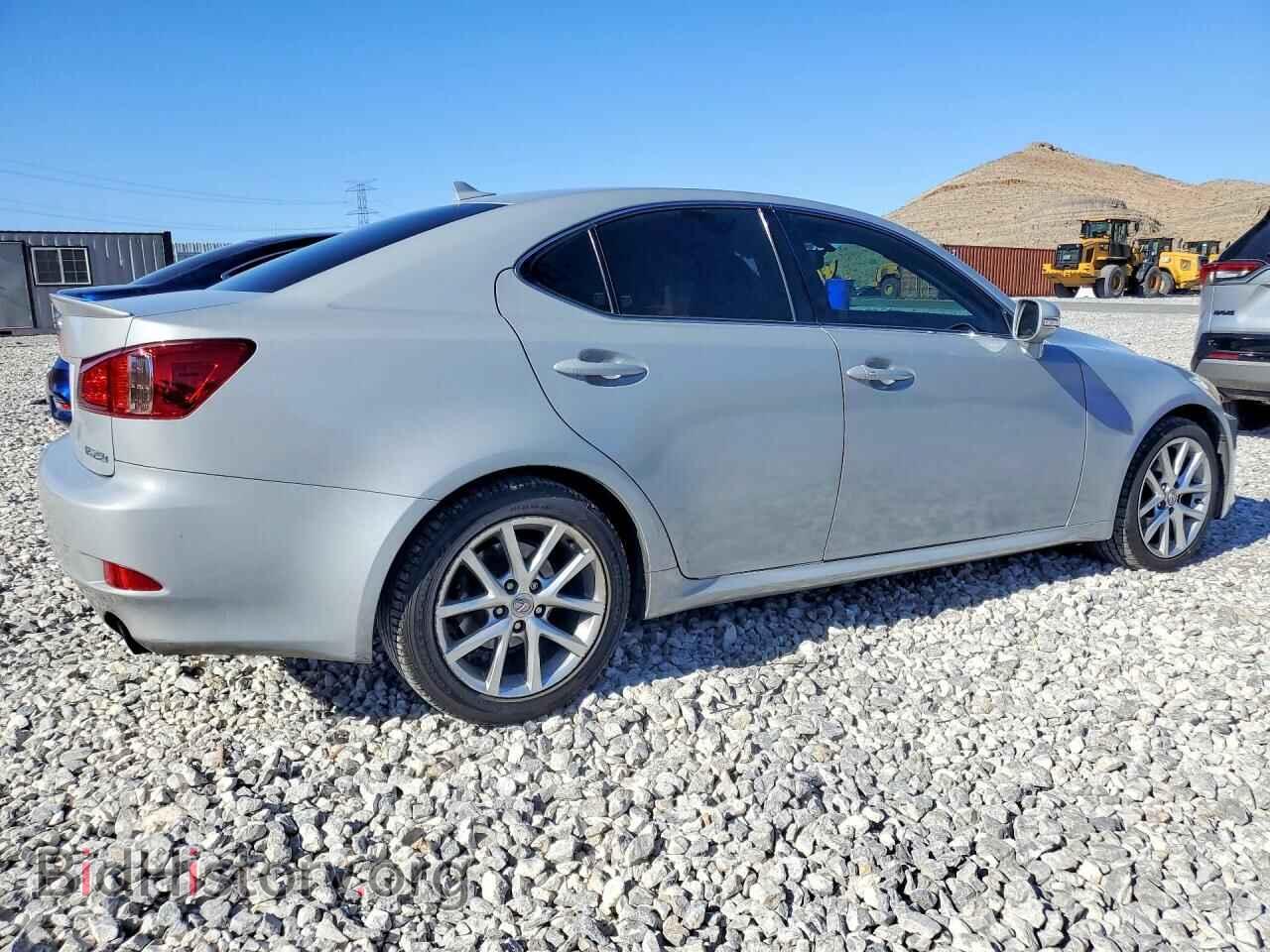 2011 LEXUS IS - VIN: JTHBF5C23B5151257 - Photo 3