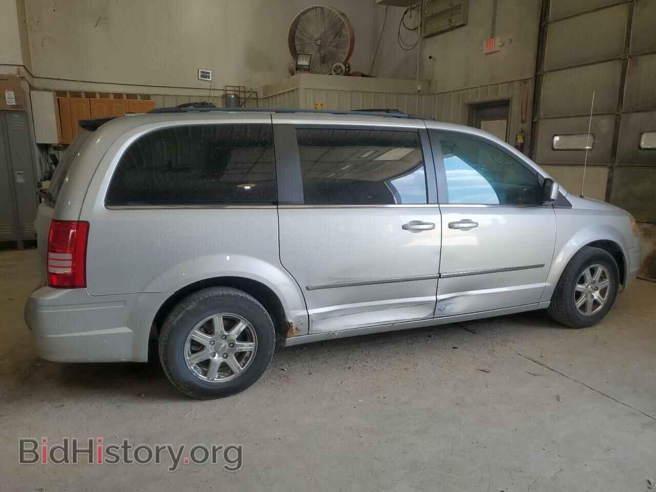 2009 CHRYSLER MINIVAN - VIN: 2A8HR54149R558213 - Photo 3