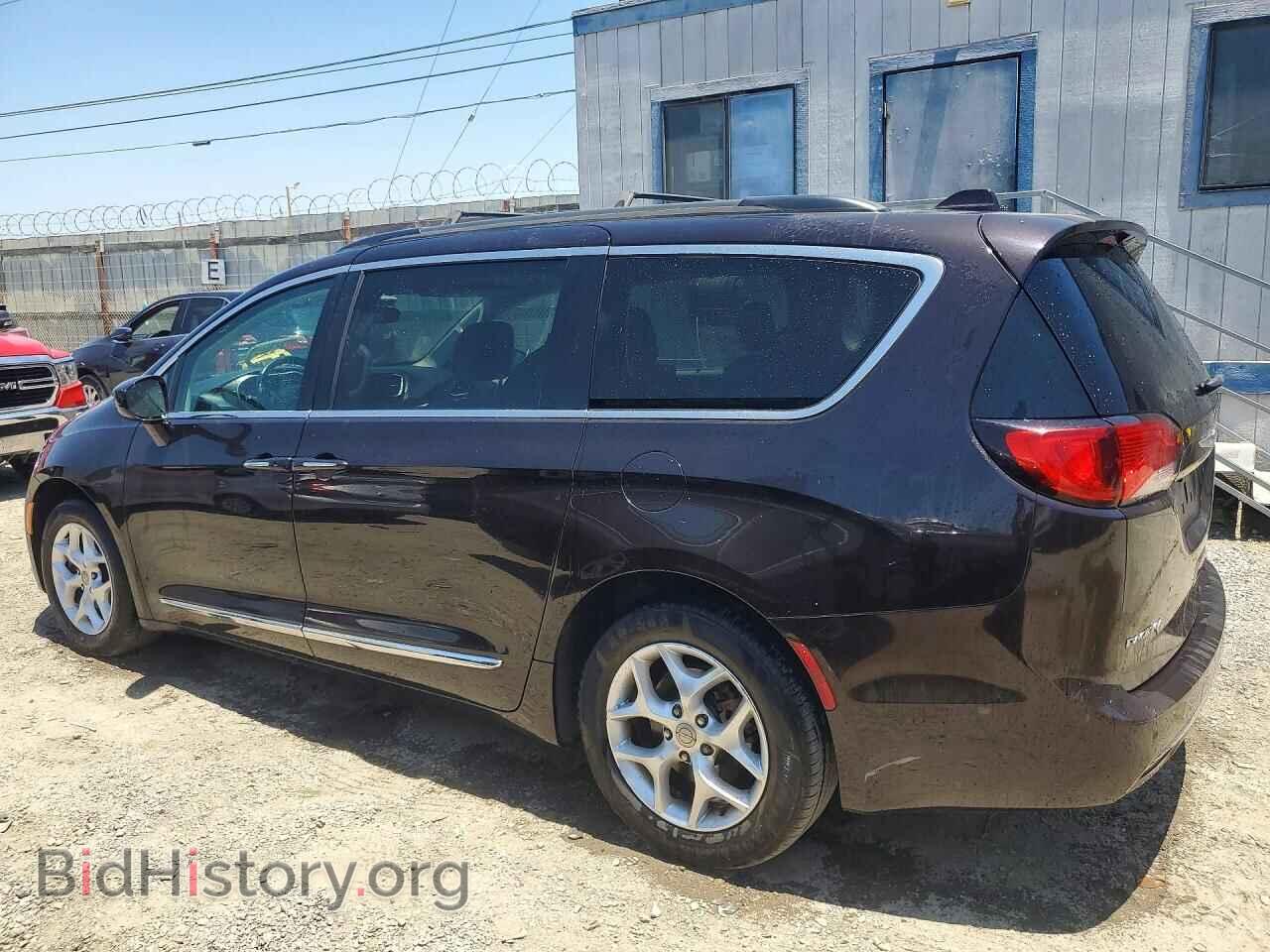 2017 CHRYSLER PACIFICA - VIN: 2C4RC1BG5HR571015 - Фото 2