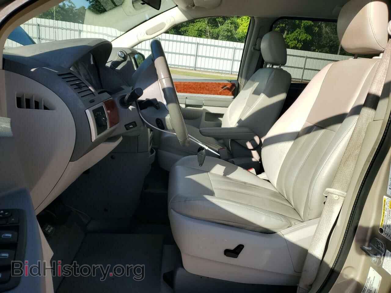 2009 CHRYSLER MINIVAN - VIN: 2A8HR54169R573442 - Фото 7