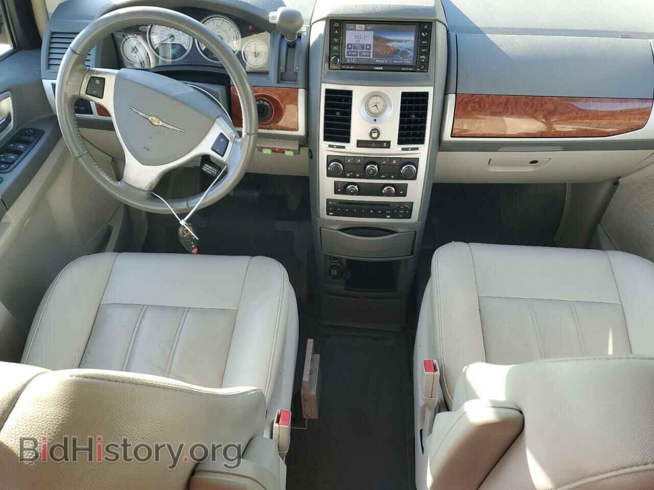 2009 CHRYSLER MINIVAN - VIN: 2A8HR54169R573442 - Фото 8
