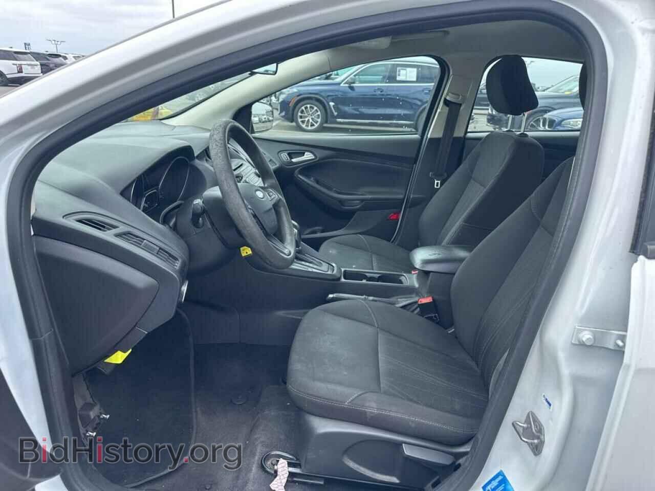 2017 FORD FOCUS - VIN: 1FADP3F24HL271585 - Фото 4