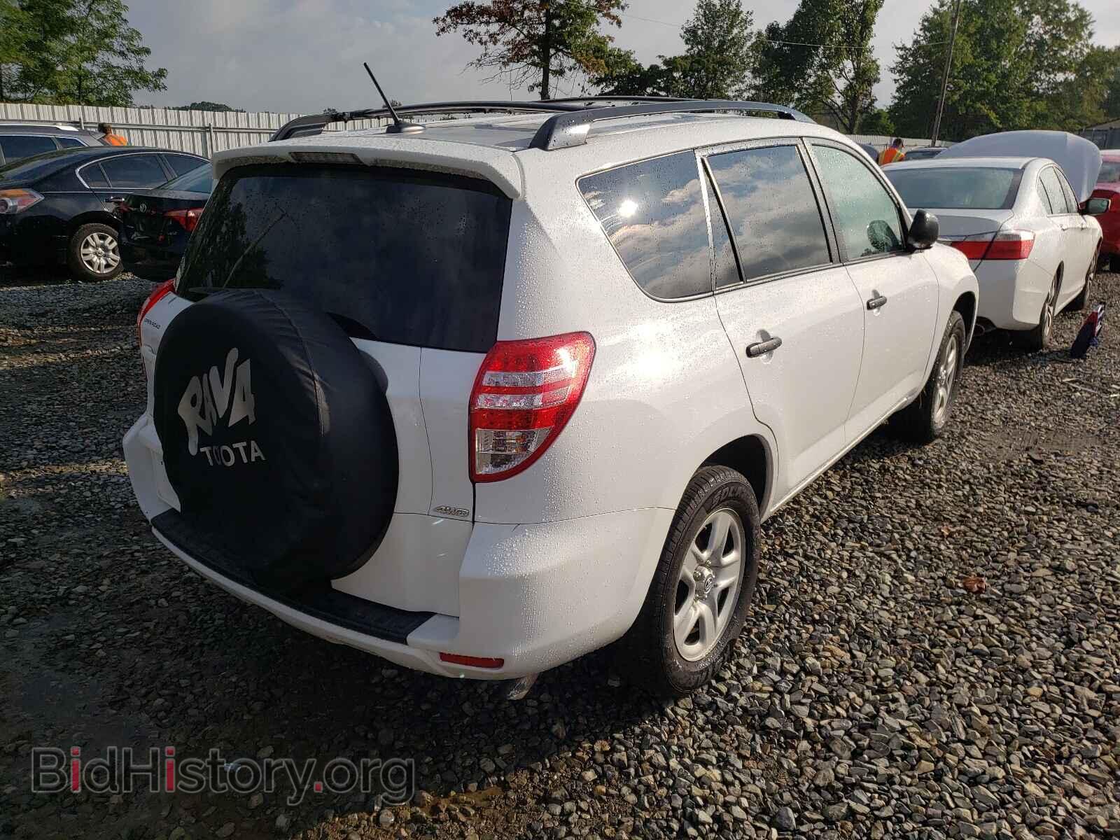 2011 TOYOTA RAV4 - VIN: 2T3BF4DV8BW118624 - Фото 4