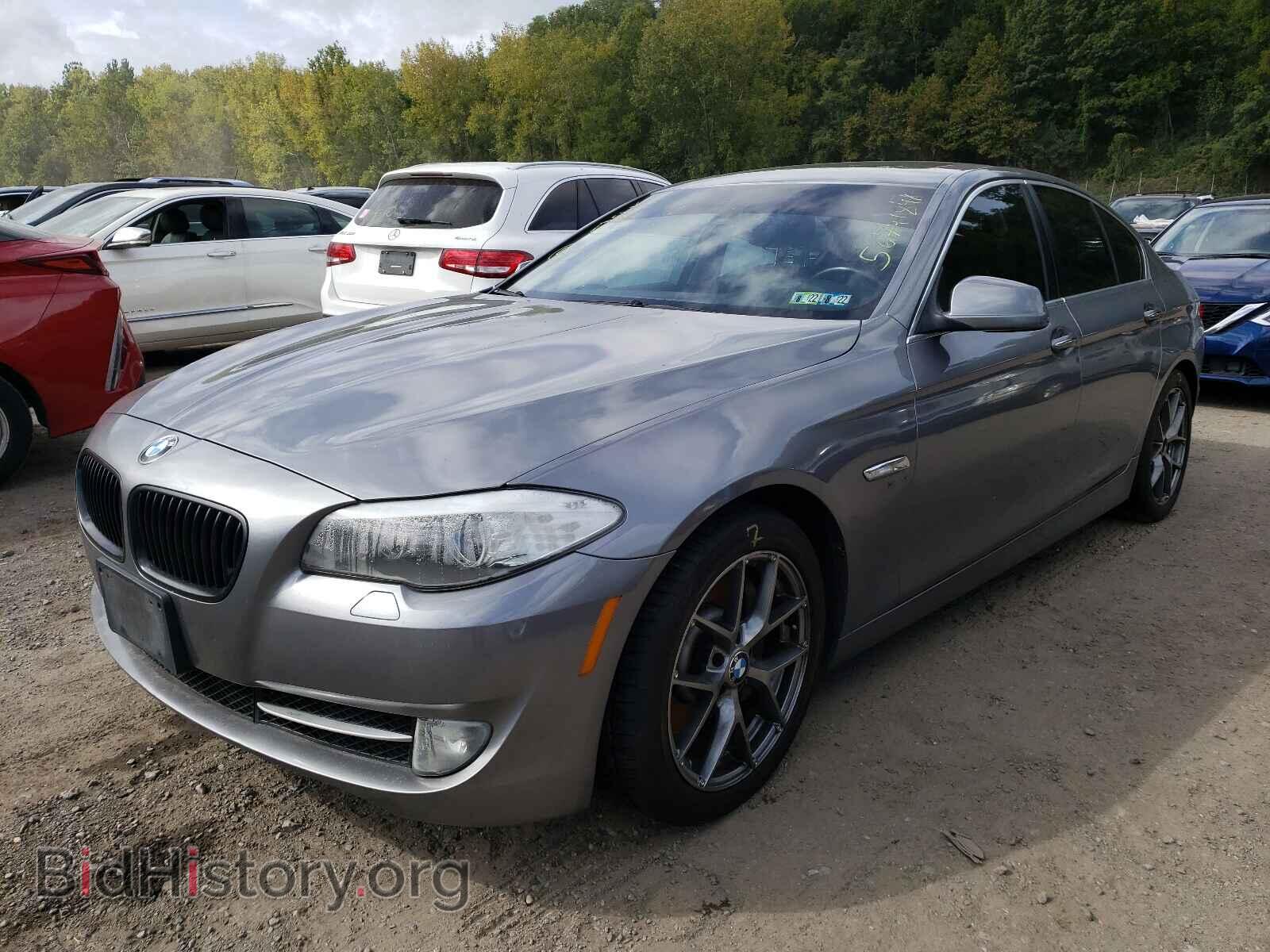 2011 BMW 5 SERIES - VIN: WBAFU7C59BC780965 - Фото 2