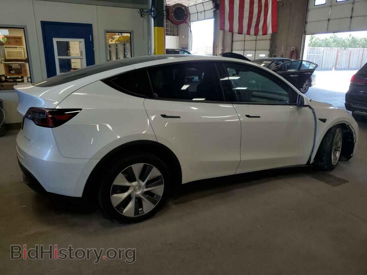 2022 TESLA MODEL Y - VIN: 7SAYGDEE1NF313967 - Фото 3