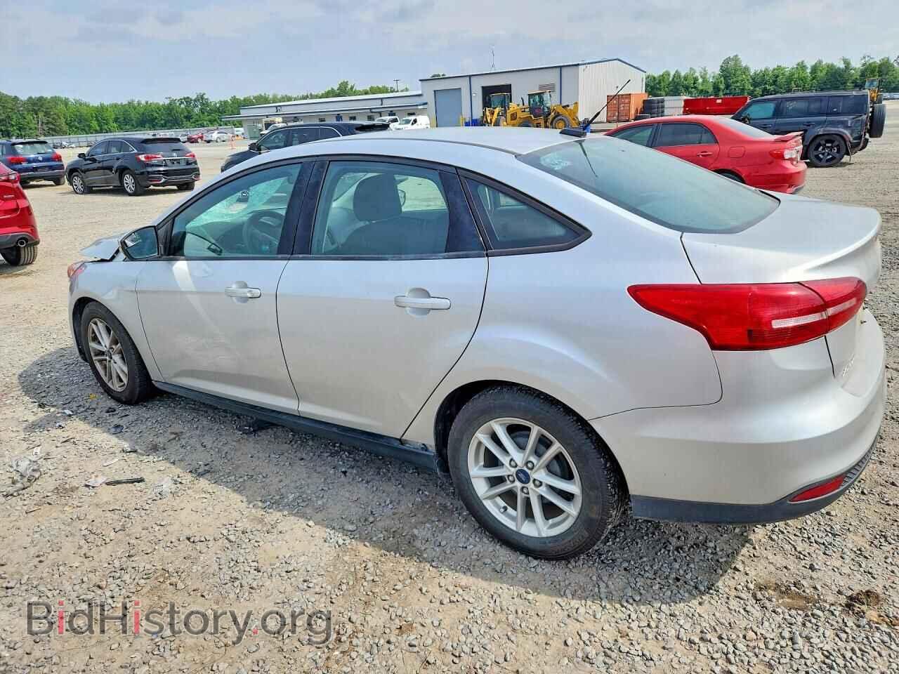 2016 FORD FOCUS - VIN: 1FADP3F2XGL389557 - Фото 2