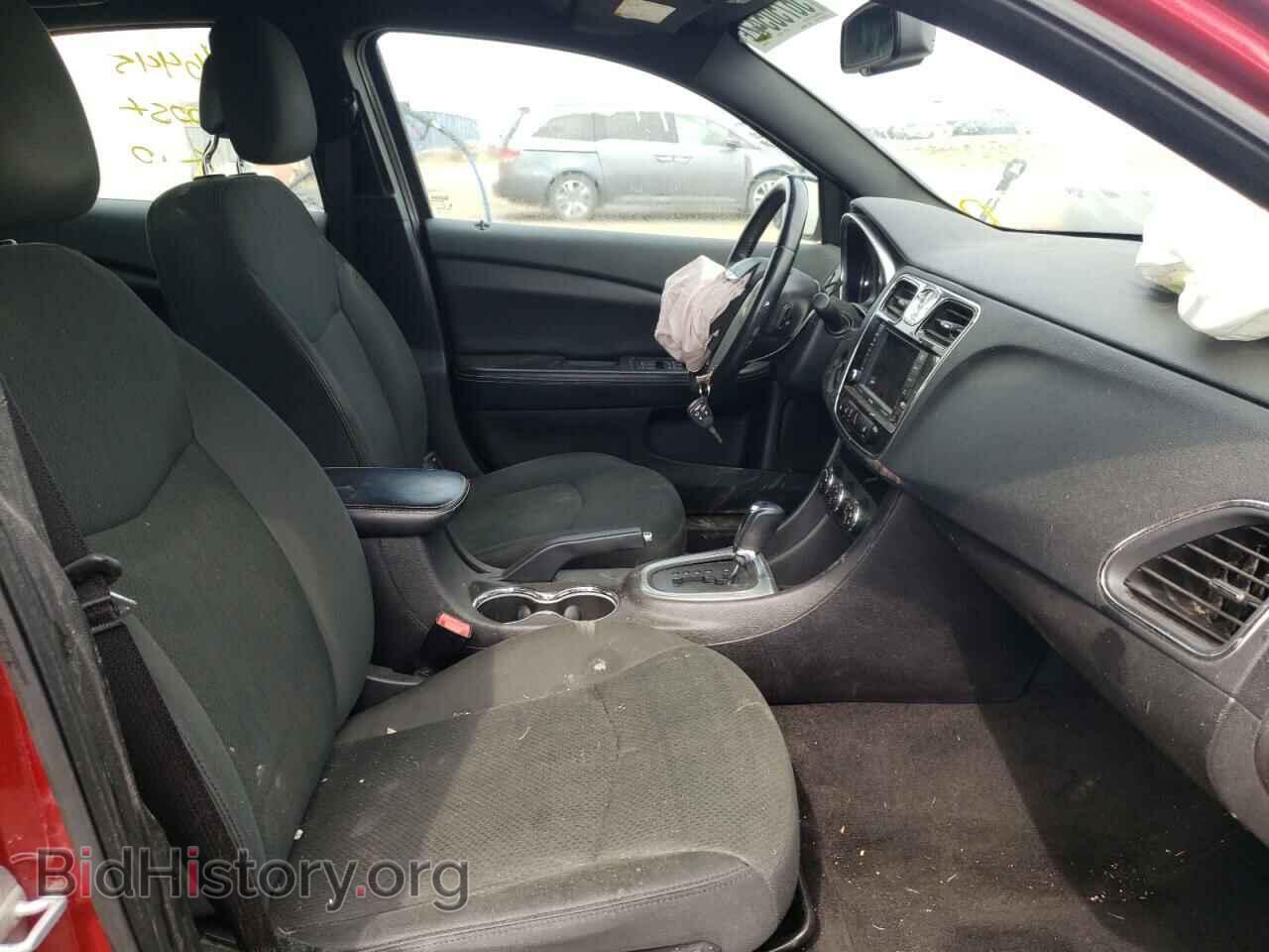 2011 CHRYSLER 200 - VIN: 1C3BC2FG4BN585496 - Фото 5