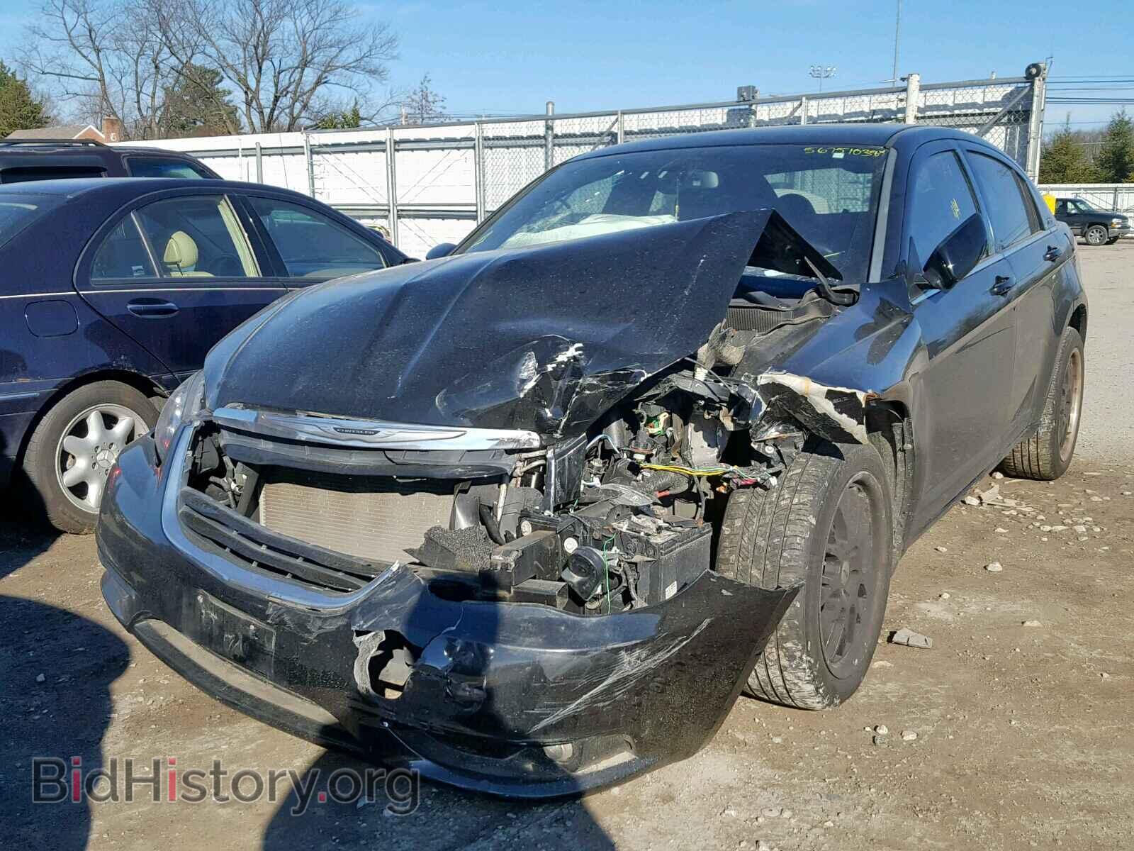 2012 CHRYSLER 200 - VIN: 1C3CCBHG7CN115594 - Фото 2