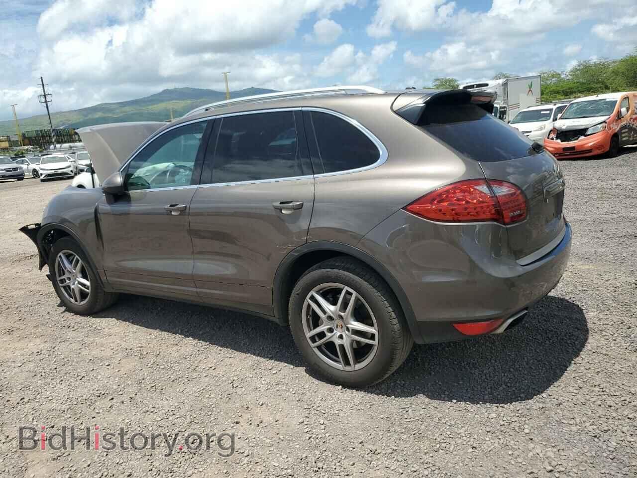 2011 PORSCHE CAYENNE - VIN: WP1AB2A22BLA52319 - Фото 2
