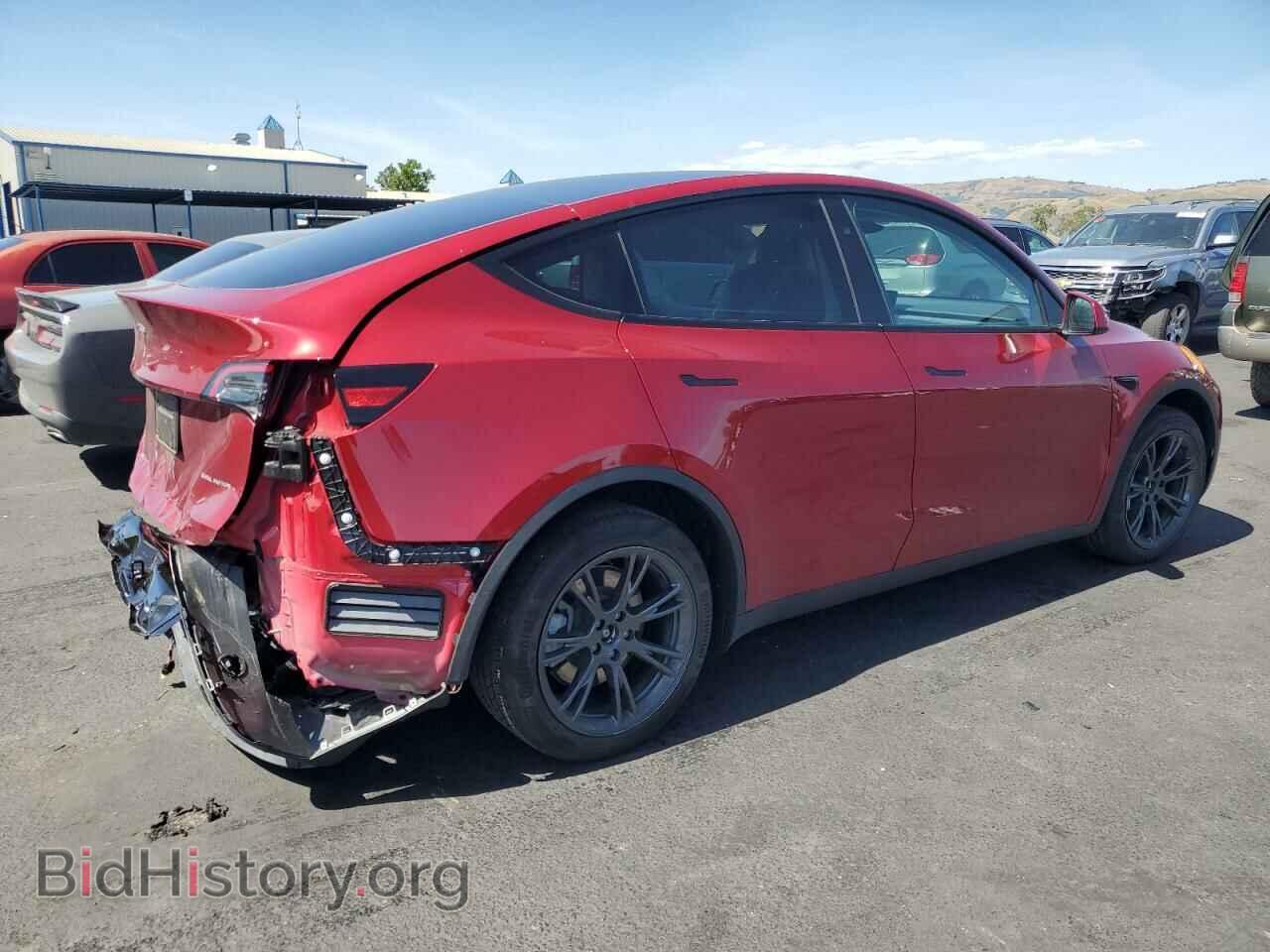 2024 TESLA MODEL Y - VIN: 7SAYGDEE4RF156411 - Фото 3