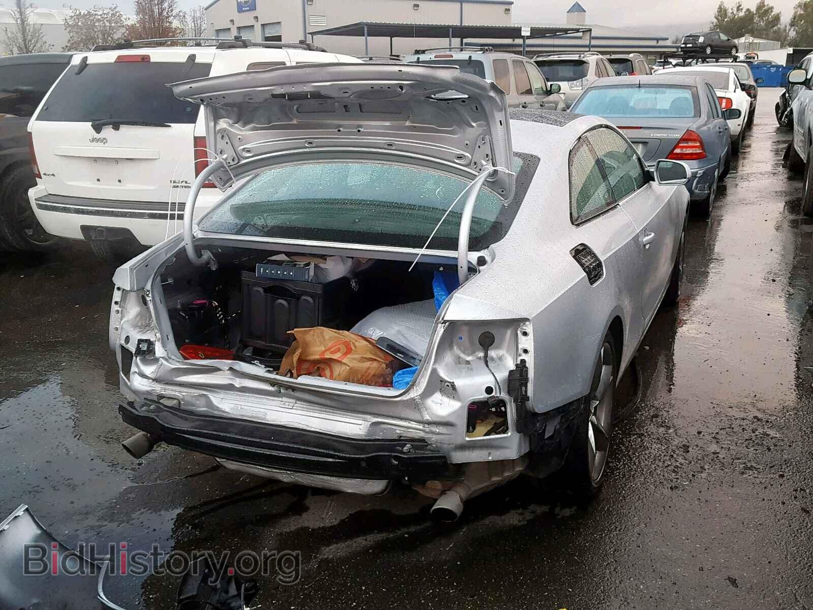 2010 AUDI A5 PREMIUM - VIN: WAUCKAFR9AA009596 - Photo 4