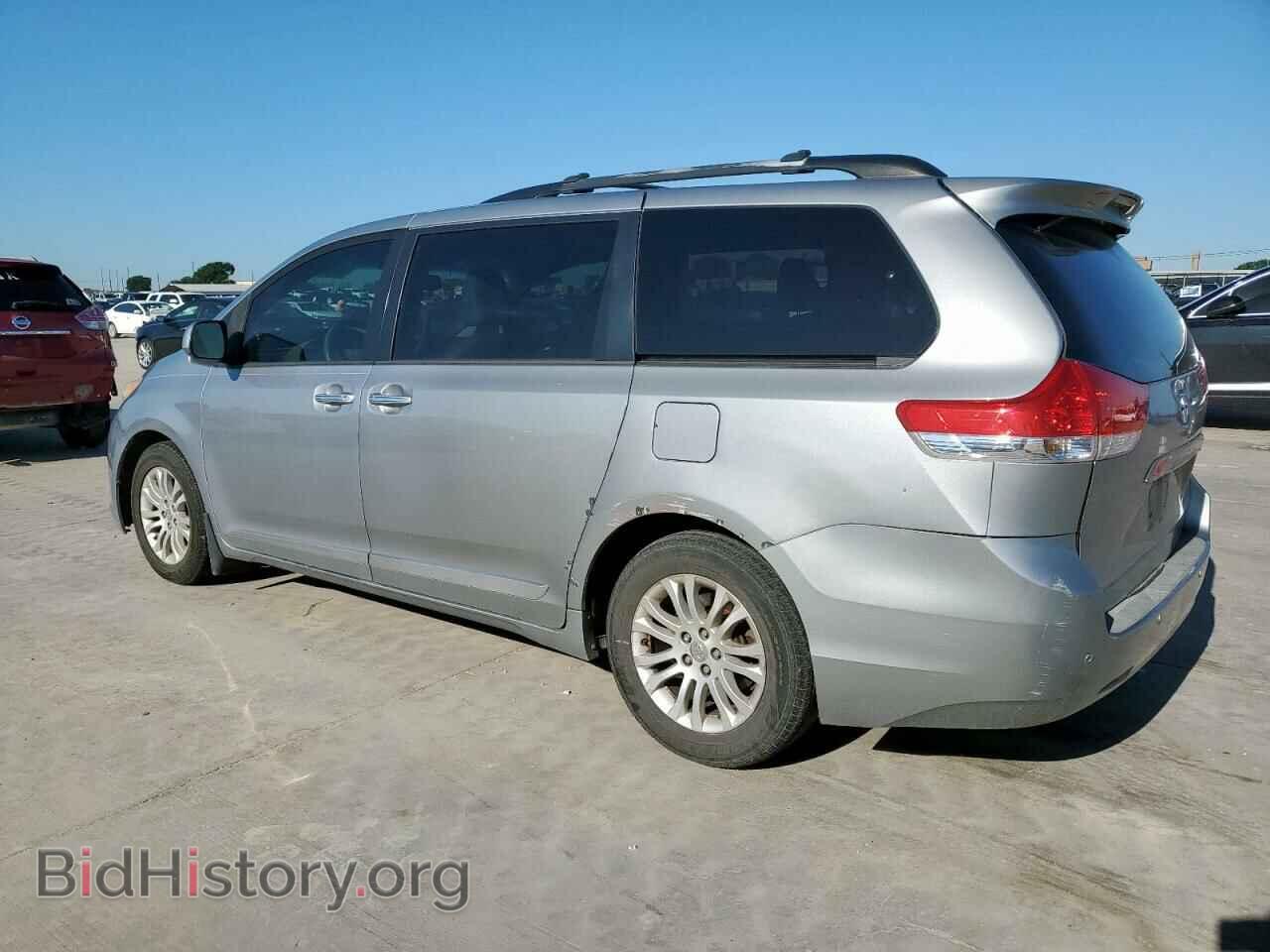 2013 TOYOTA All Models - VIN: 5TDYK3DC2DS327442 - Фото 2