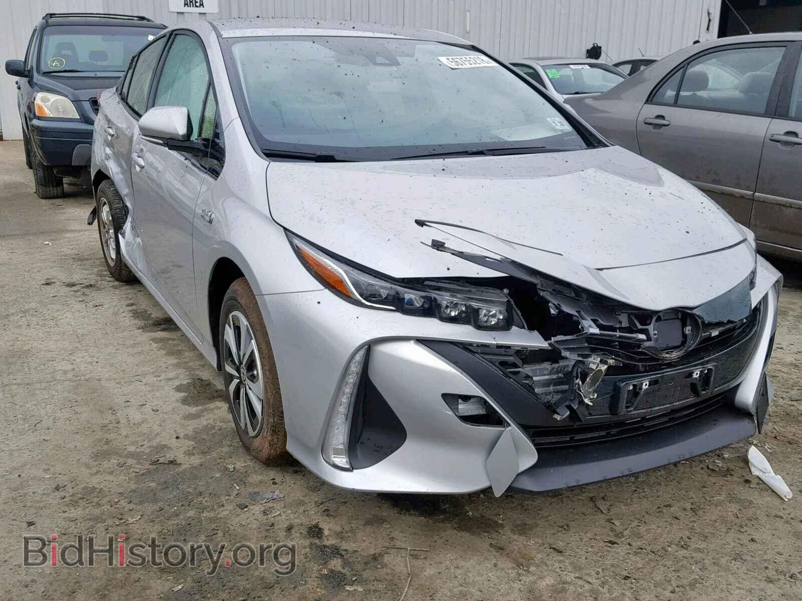 Фотография JTDKARFP1H3027362 - TOYOTA PRIUS 2017