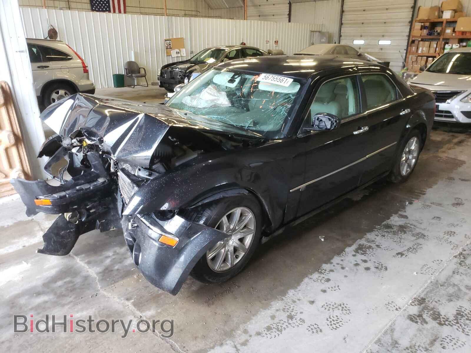 2009 CHRYSLER 300 - VIN: 2C3LA63TX9H629894 - Фото 2