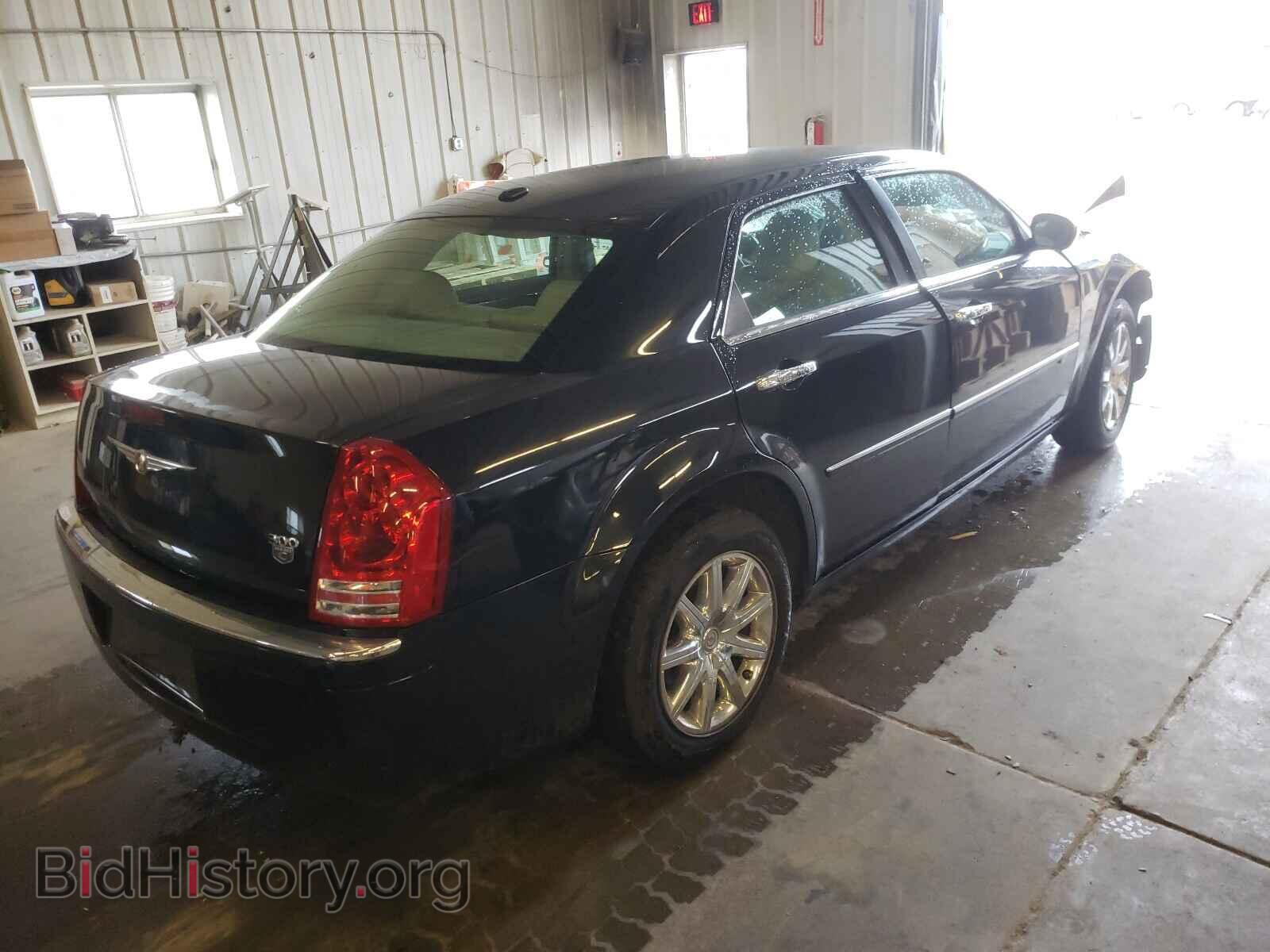 2009 CHRYSLER 300 - VIN: 2C3LA63TX9H629894 - Фото 4