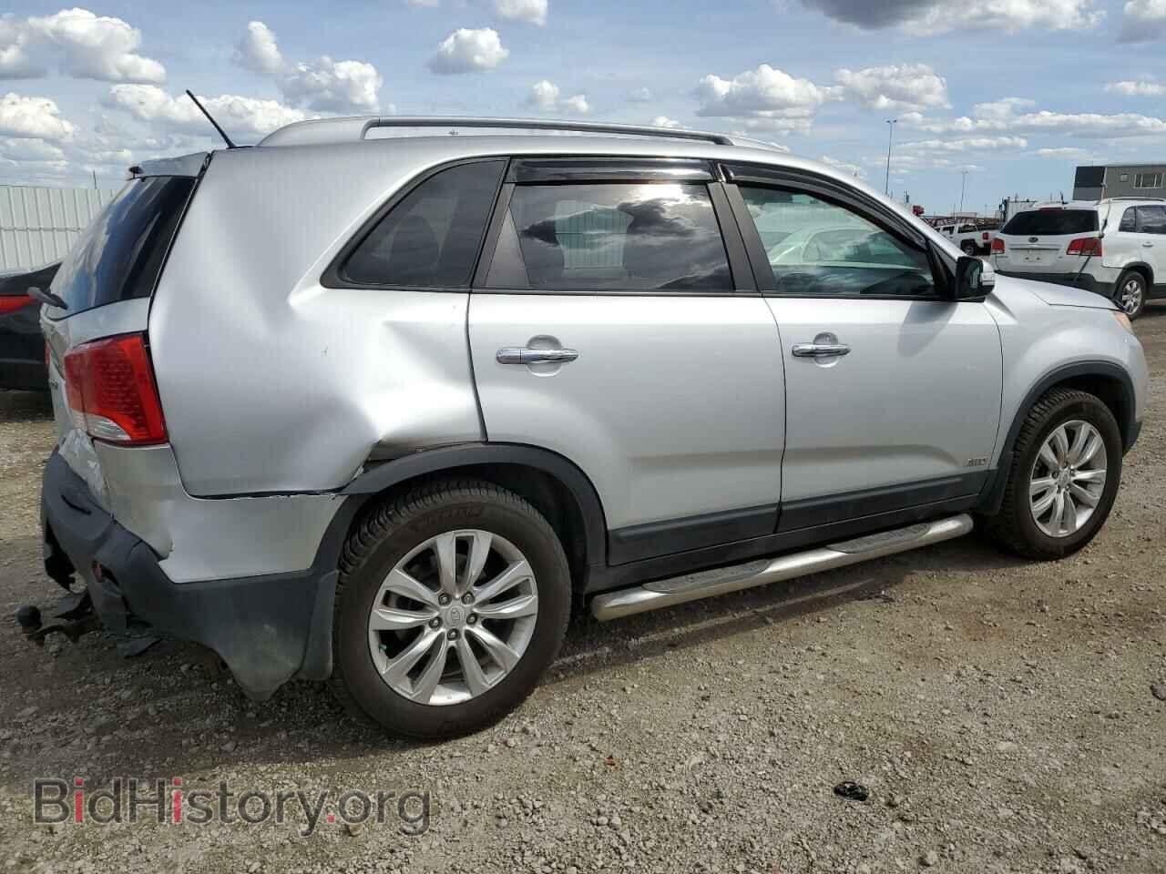 2011 KIA SORENTO - VIN: 5XYKUDA28BG056351 - Фото 3