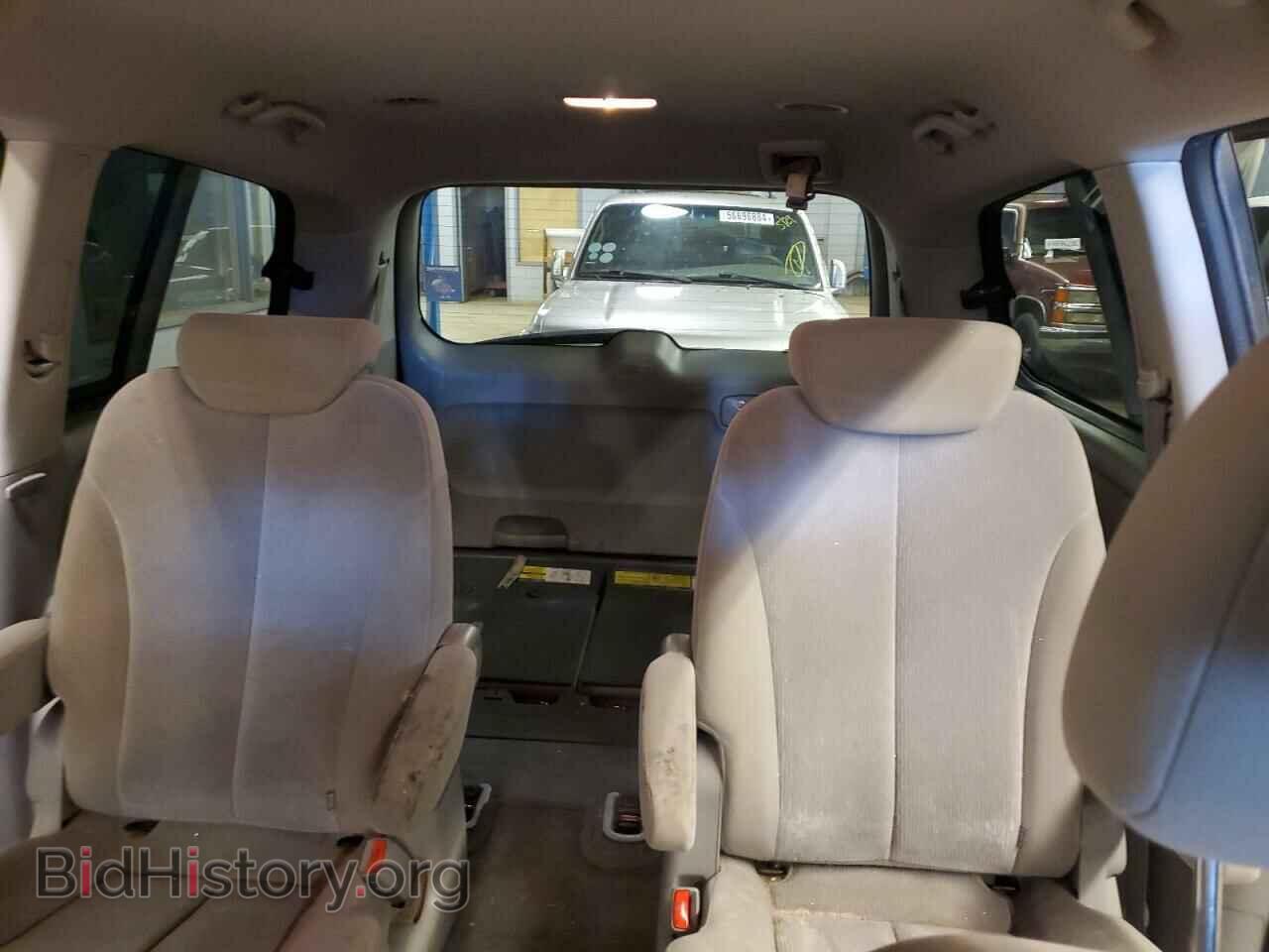 2010 KIA All Models - VIN: KNDMG4C32A6337357 - Photo 10