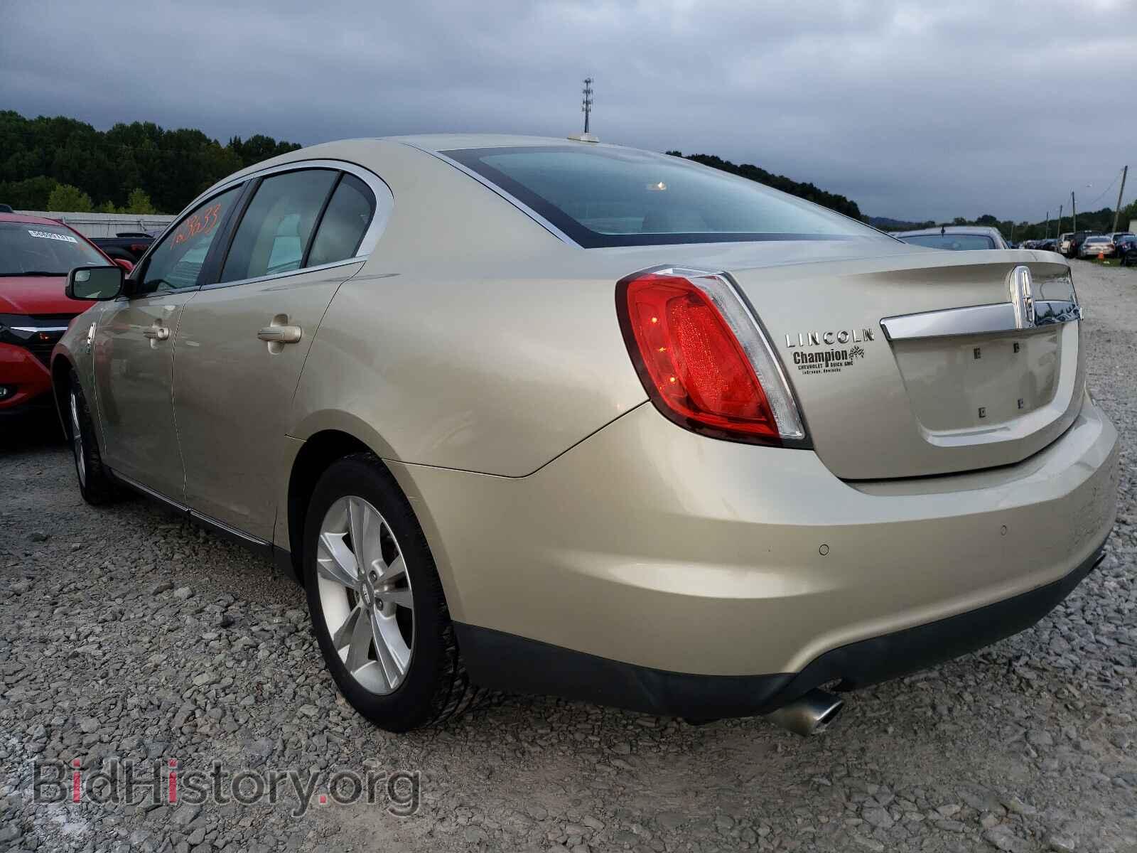 2011 LINCOLN MKS - VIN: 1LNHL9DR1BG609322 - Фото 3