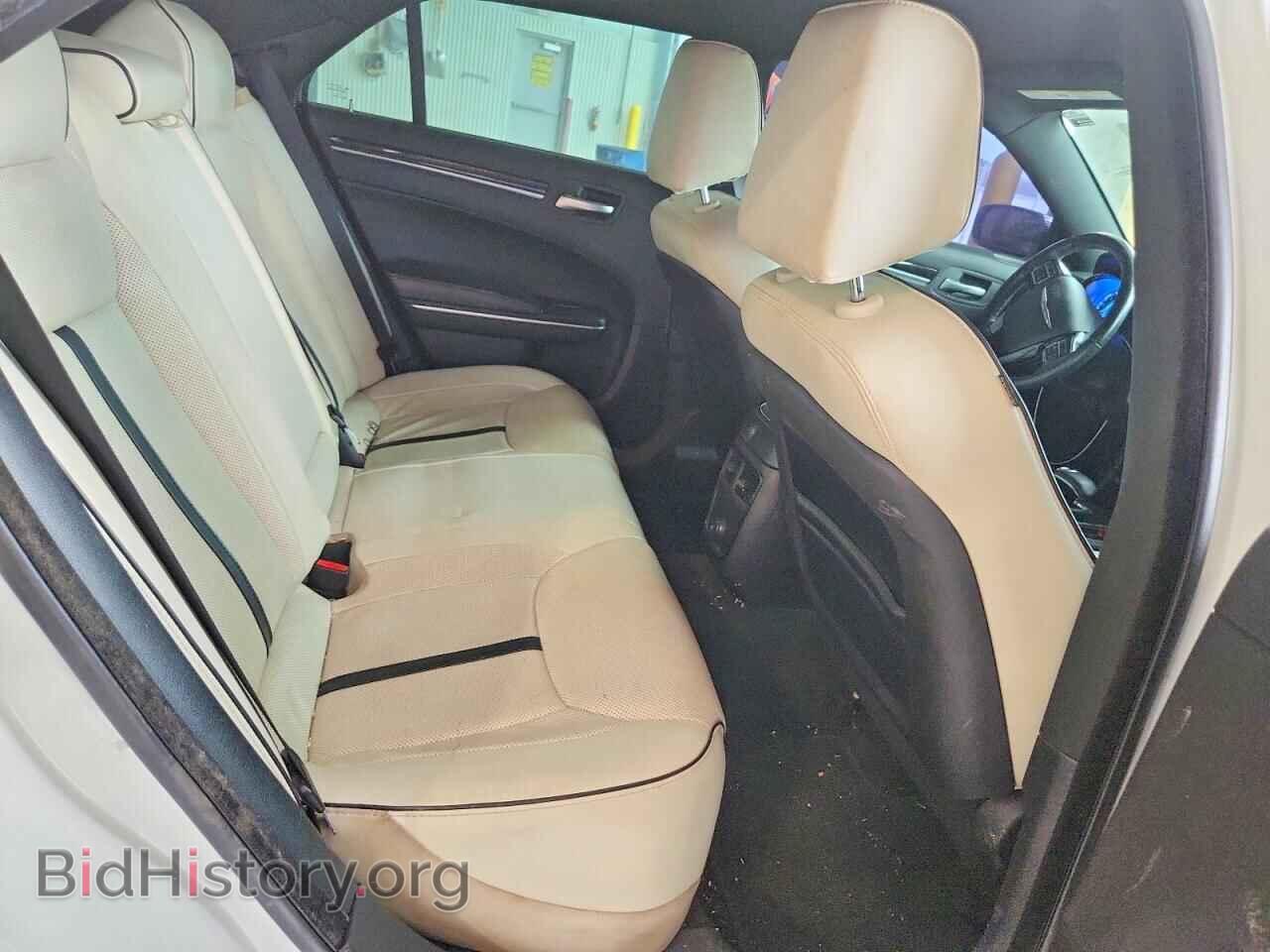 2014 CHRYSLER 300 - VIN: 2C3CCARG3EH355830 - Photo 10