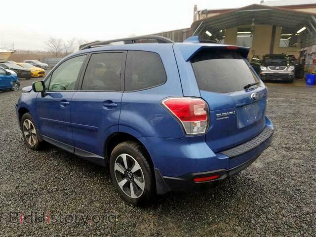 2017 SUBARU FORESTER - VIN: JF2SJAEC0HH454570 - Фото 4