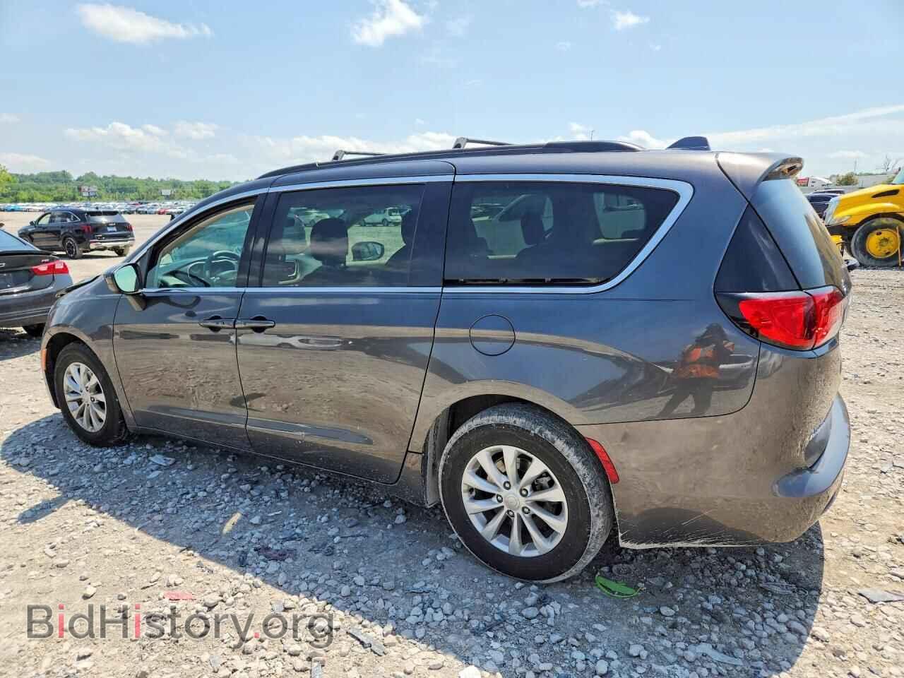 2017 CHRYSLER PACIFICA - VIN: 2C4RC1DG9HR529198 - Photo 2