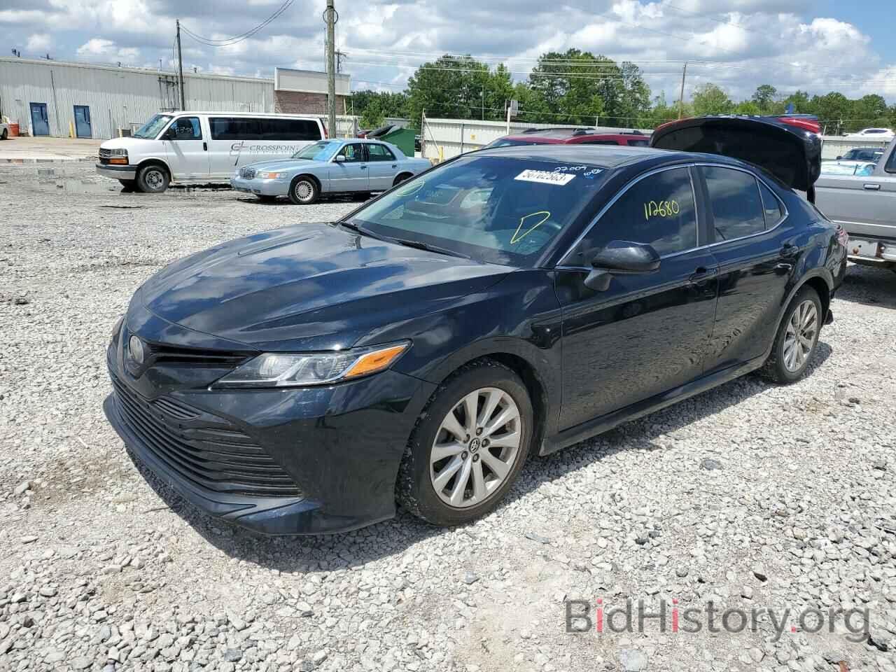 Photo 4T1B11HK2JU035923 - TOYOTA CAMRY 2018