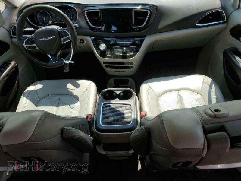 2018 Chrysler PACIFICA (VIN 2C4RC1EG8JR149953) — photo 8 of 14