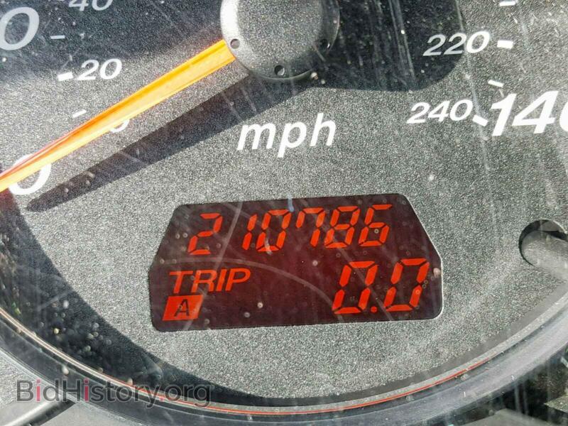 2007 Mazda 6 (VIN 1YVHP80C575M08721) — photo 8 of 10
