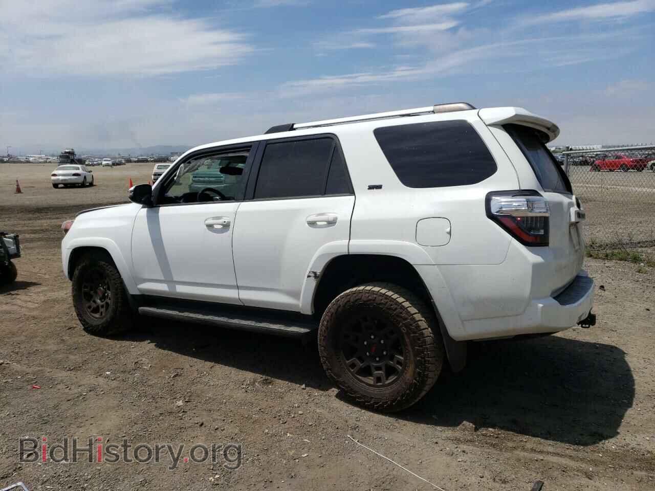2019 TOYOTA 4RUNNER - VIN: JTEZU5JR2K5204628 - Фото 2