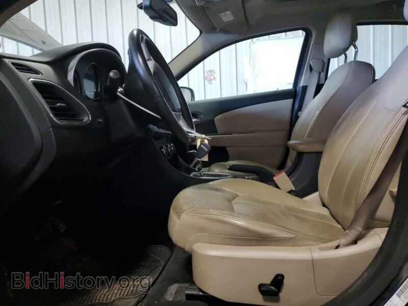 2012 Chrysler 200 (VIN 1C3CCBCB0CN263159) — фото 7 из 12