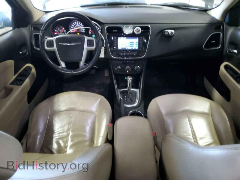2012 Chrysler 200 (VIN 1C3CCBCB0CN263159) — фото 8 из 12