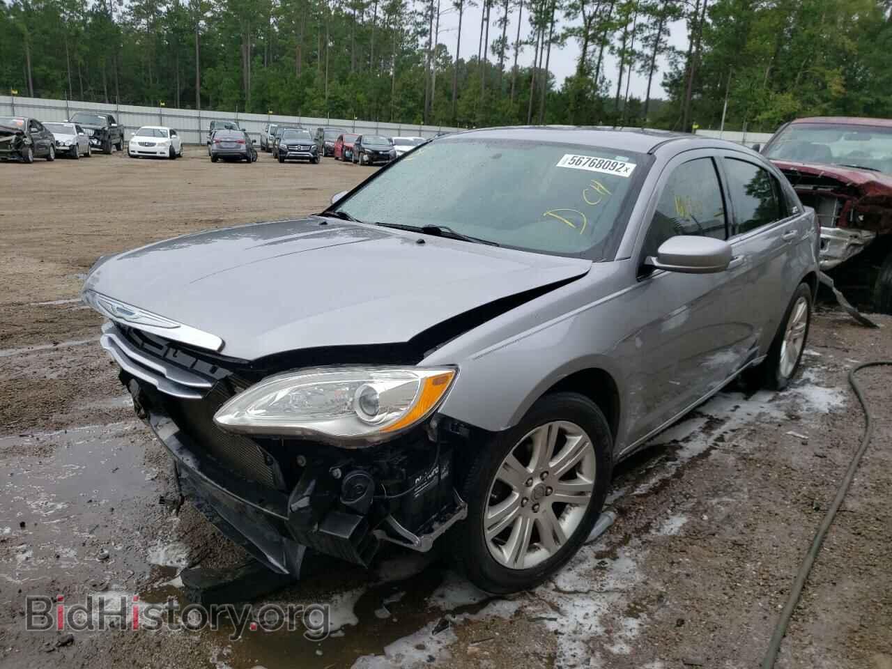 2013 CHRYSLER 200 - VIN: 1C3CCBBB6DN549570 - Фото 2