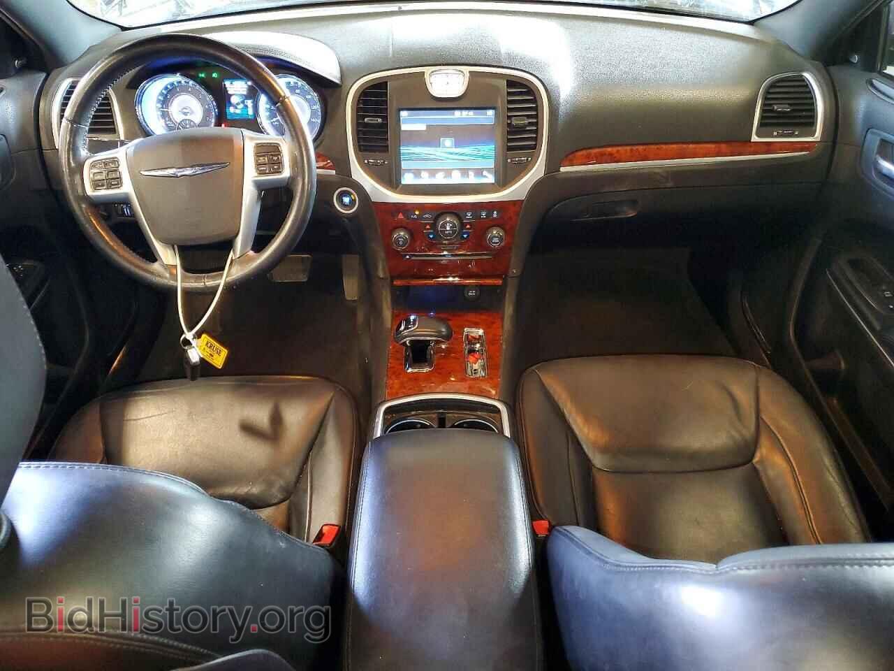 2012 CHRYSLER 300 - VIN: 2C3CCAHG1CH232946 - Фото 8