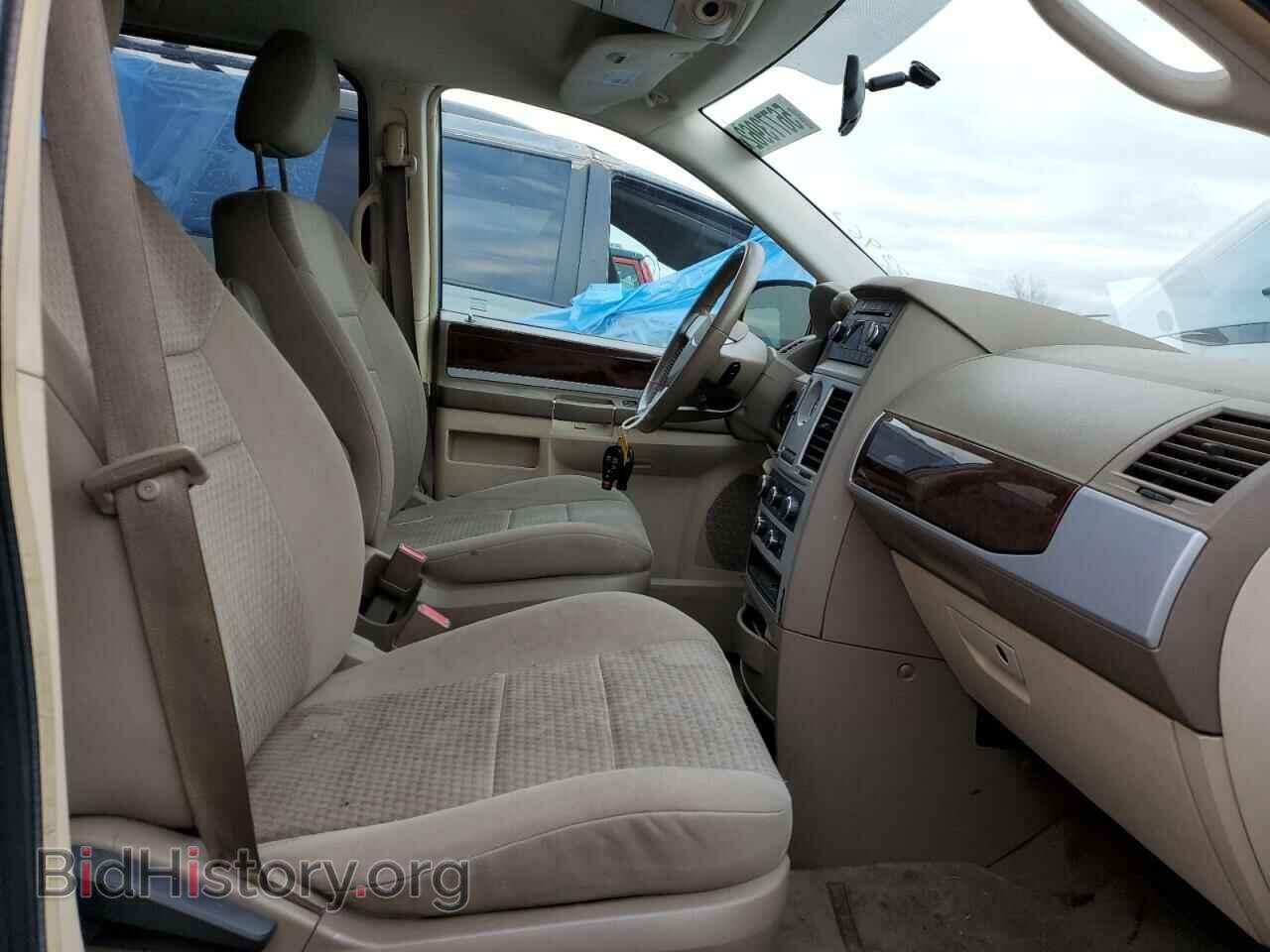2010 CHRYSLER MINIVAN - VIN: 2A4RR5D17AR142053 - Фото 5