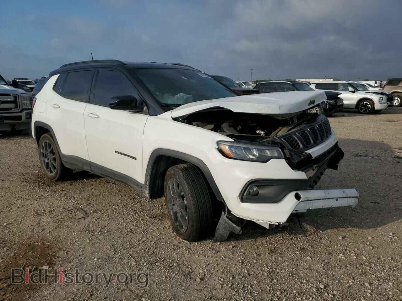 2024 JEEP COMPASS - VIN: 3C4NJDBN1RT162366 - Фото 4